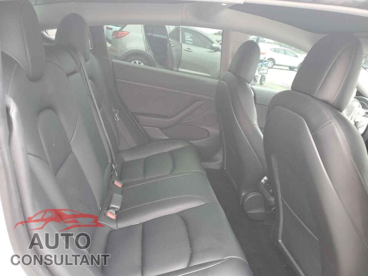 TESLA MODEL 3 2021 - 5YJ3E1EB6MF035437