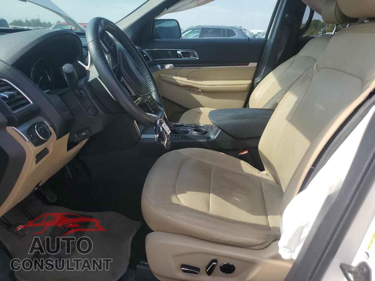 FORD EXPLORER 2017 - 1FM5K7F8XHGD54239