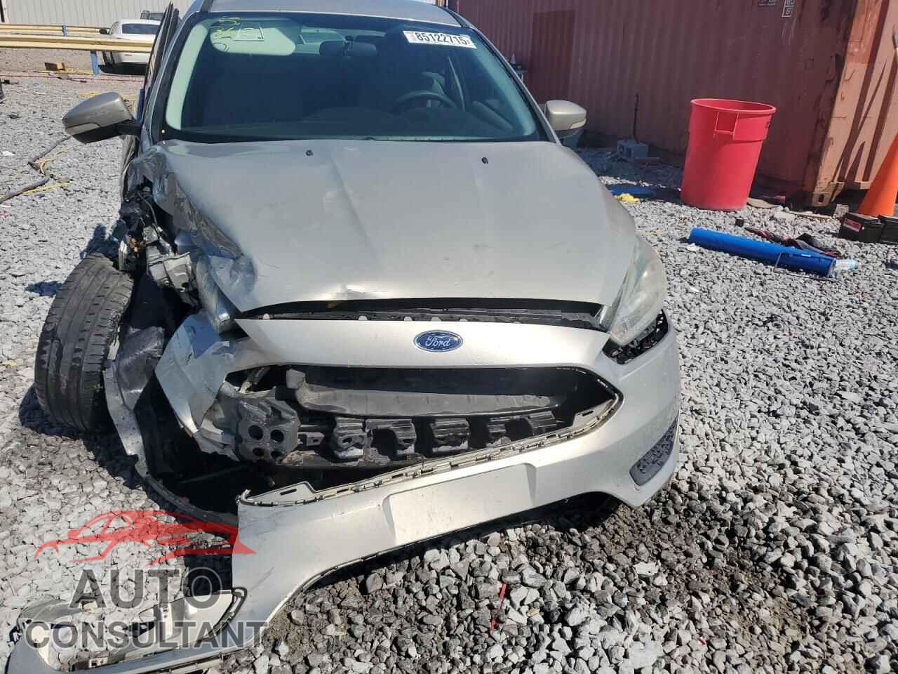 FORD FOCUS 2015 - 1FADP3F27FL297949
