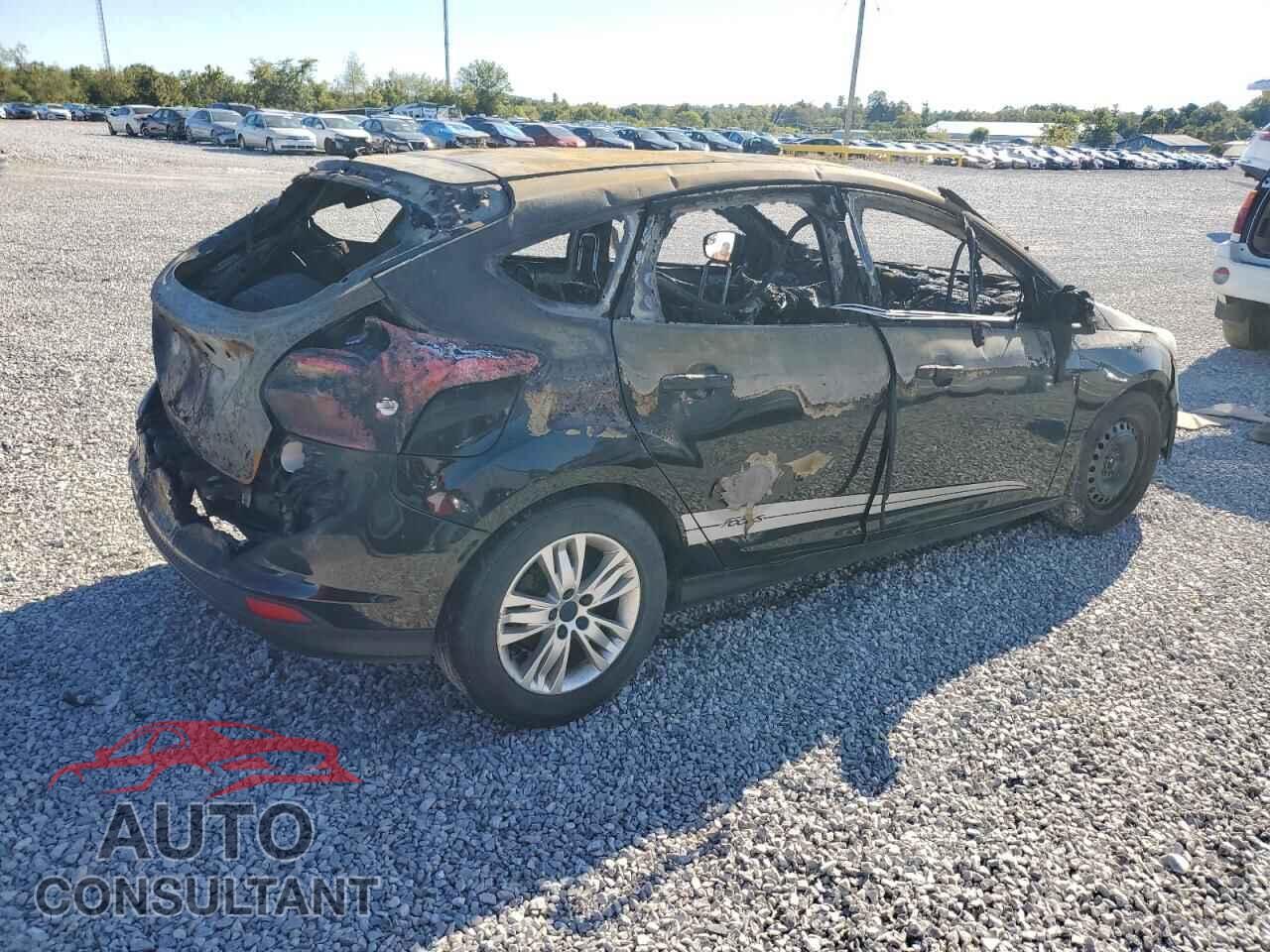 FORD FOCUS 2012 - 1FAHP3M24CL277609