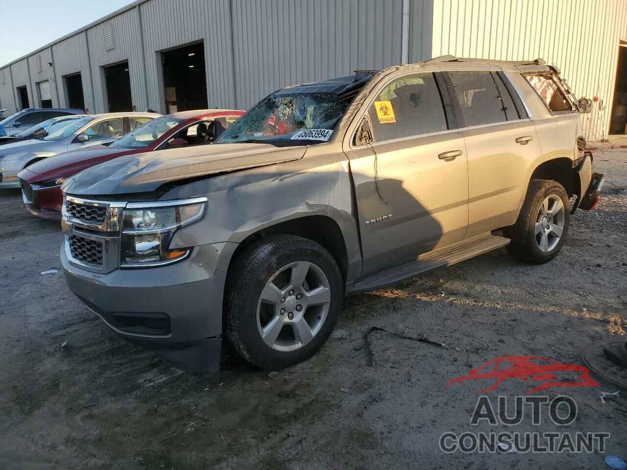 CHEVROLET TAHOE 2017 - 1GNSCAKC8HR392818