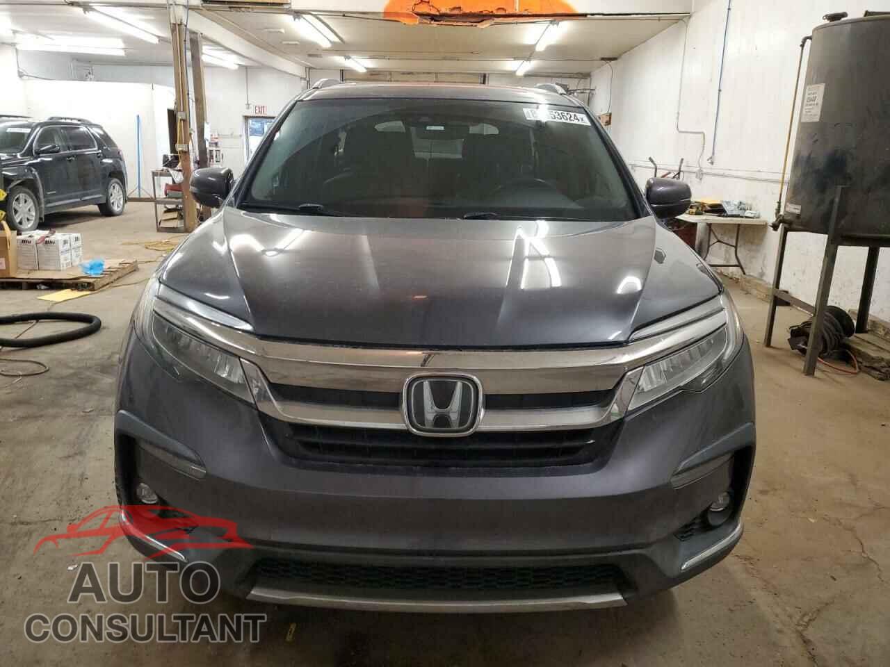 HONDA PILOT 2019 - 5FNYF6H00KB090747