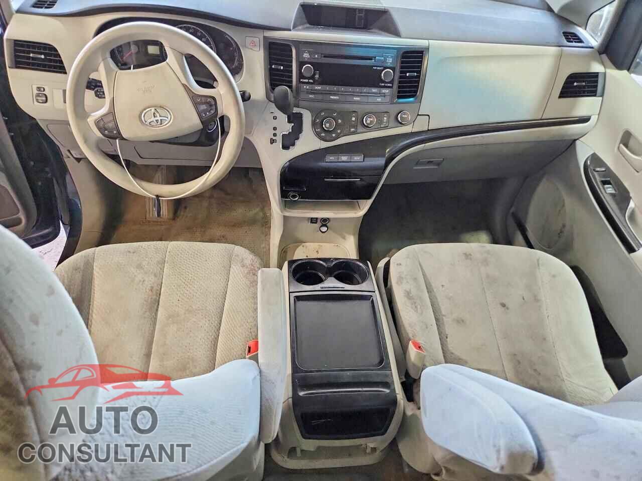 TOYOTA SIENNA 2011 - 5TDKK3DC2BS152533