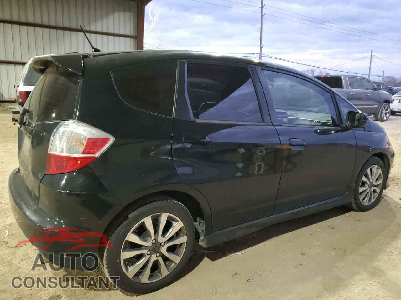 HONDA FIT 2013 - JHMGE8H50DC015521