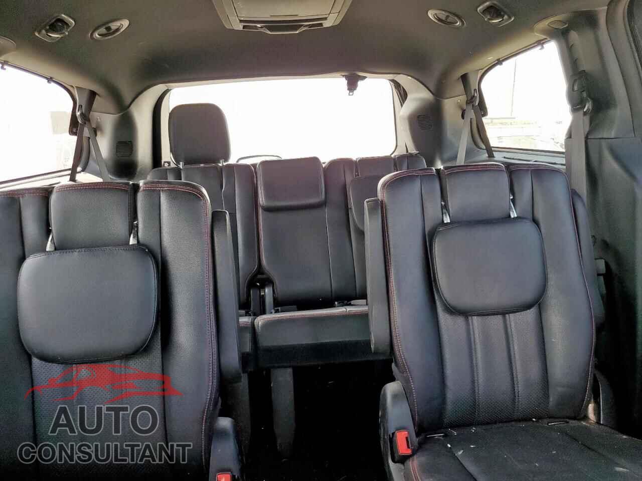 DODGE CARAVAN 2017 - 2C4RDGEG0HR596500
