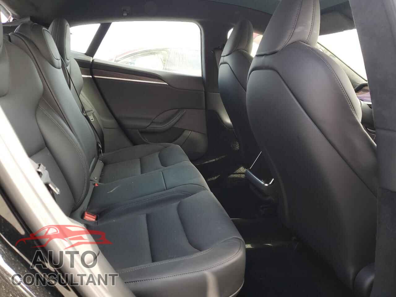 TESLA MODEL S 2022 - 5YJSA1E55NF482831