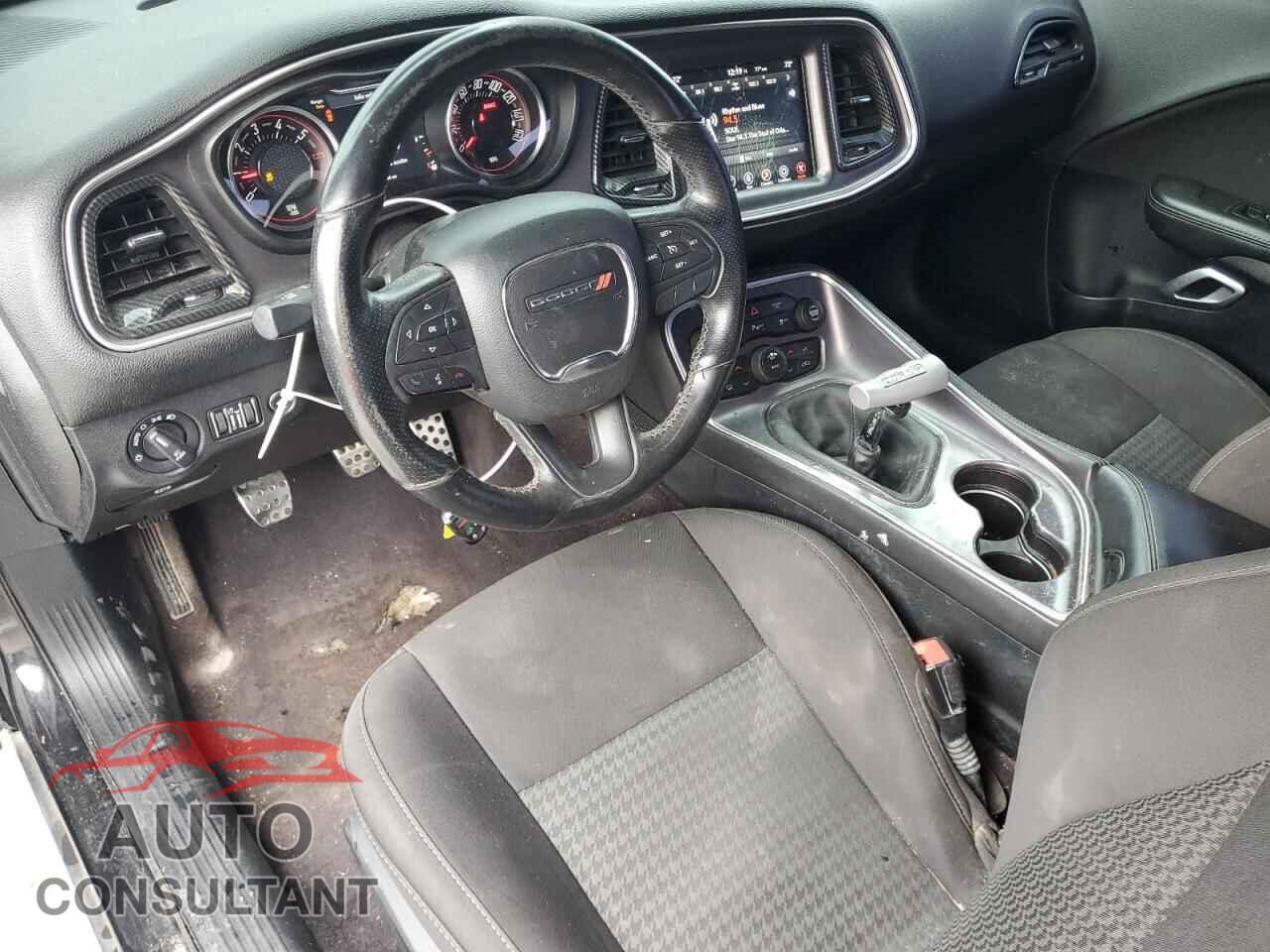DODGE CHALLENGER 2017 - 2C3CDZBT1HH566838