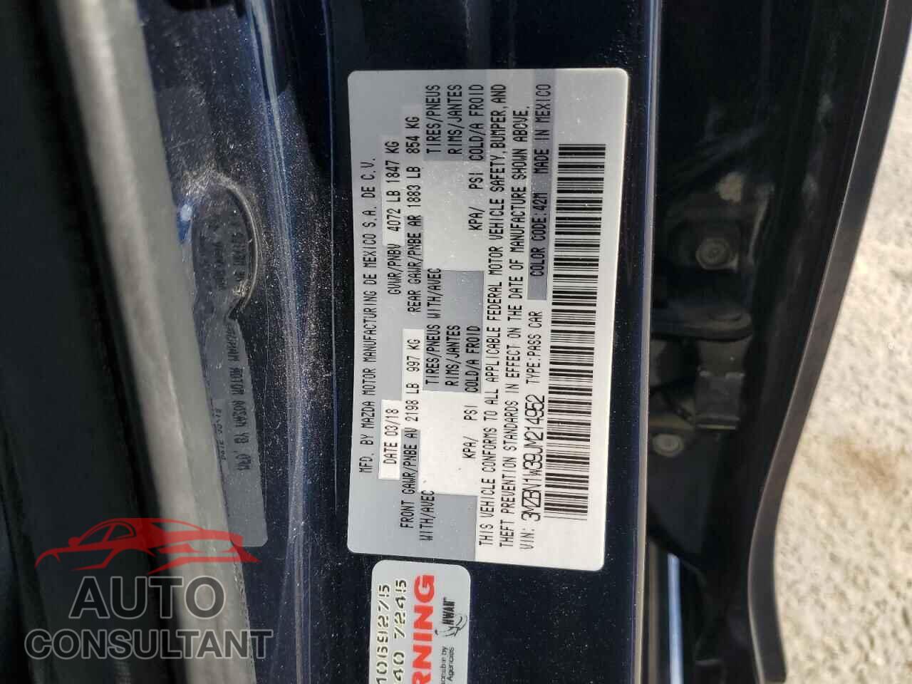 MAZDA 3 2018 - 3MZBN1W39JM214952