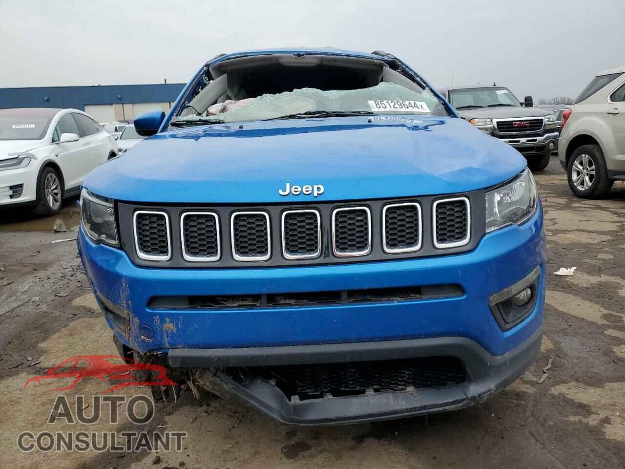 JEEP COMPASS 2018 - 3C4NJDBB8JT131478
