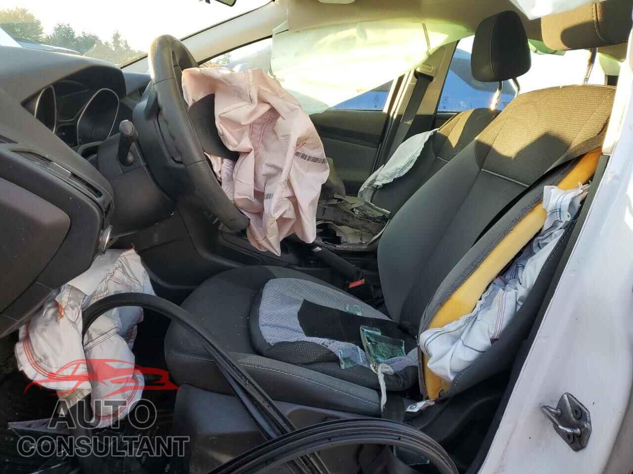 FORD FOCUS 2013 - 1FADP3E28DL192061