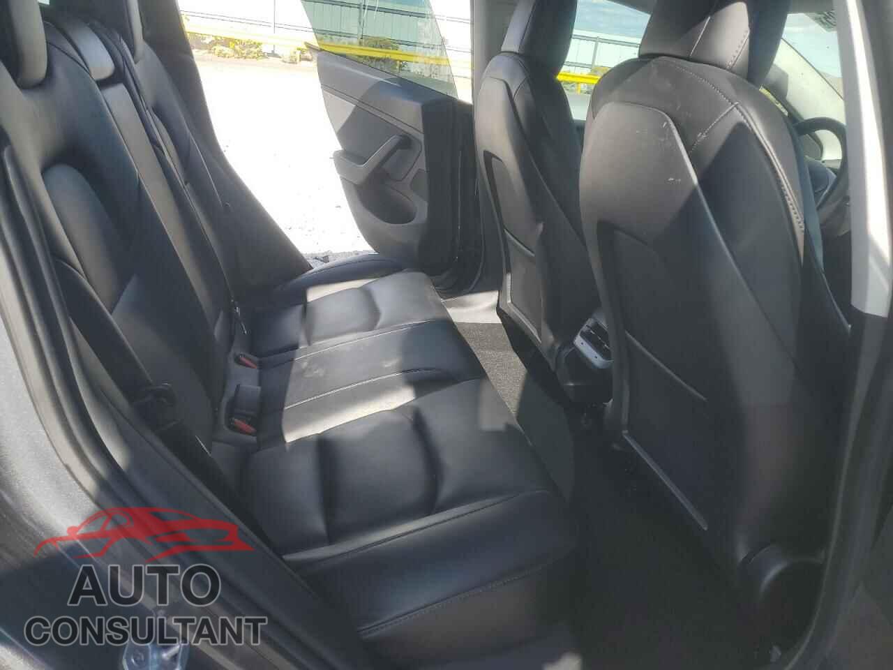 TESLA MODEL 3 2020 - 5YJ3E1EB5LF795356