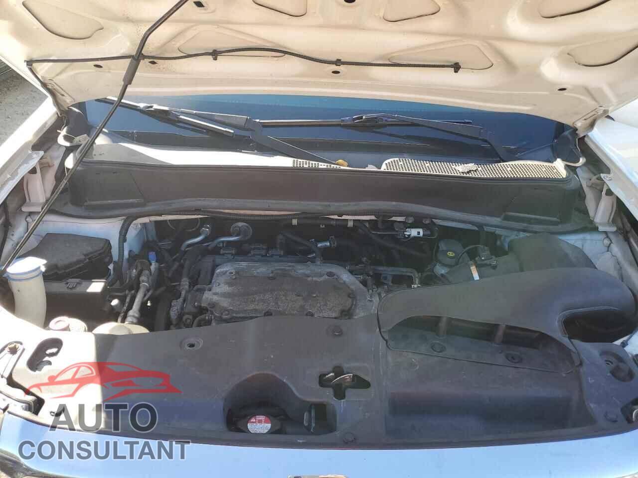 HONDA PILOT 2014 - 5FNYF4H98EB014295