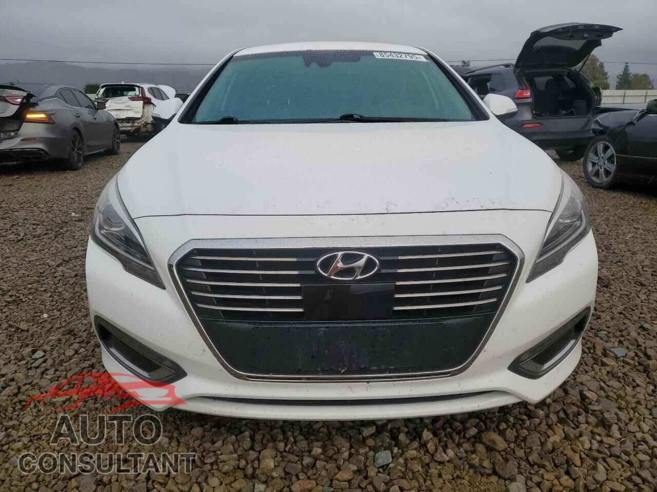 HYUNDAI SONATA 2017 - KMHE54L22HA072783