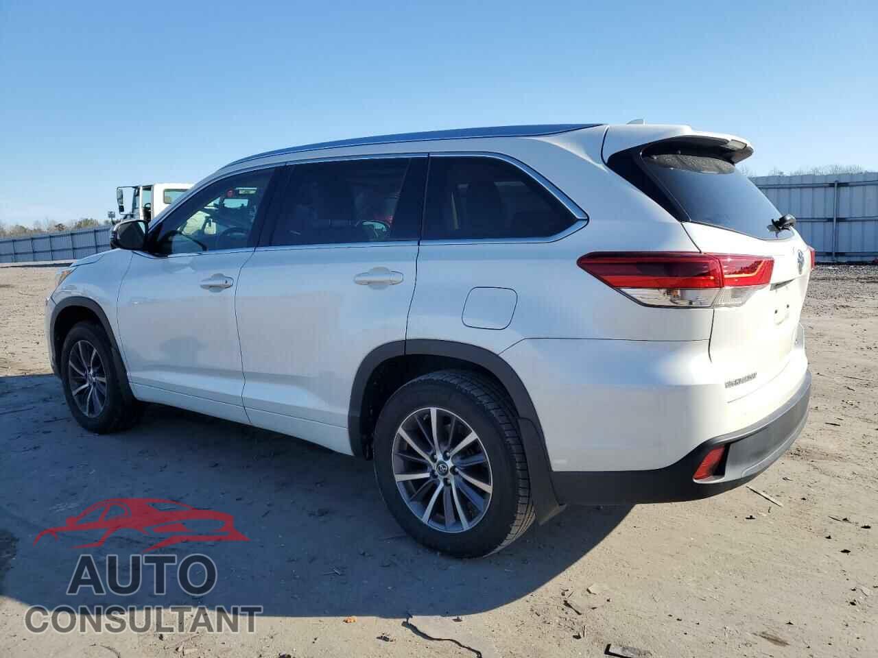 TOYOTA HIGHLANDER 2017 - 5TDJZRFH5HS511384