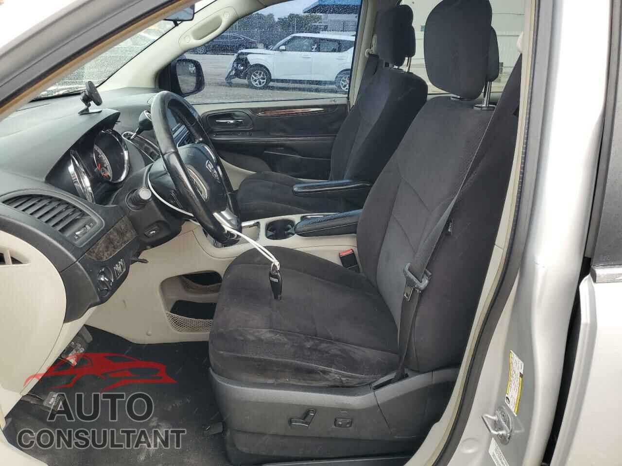 DODGE CARAVAN 2011 - 2D4RN5DG0BR606424