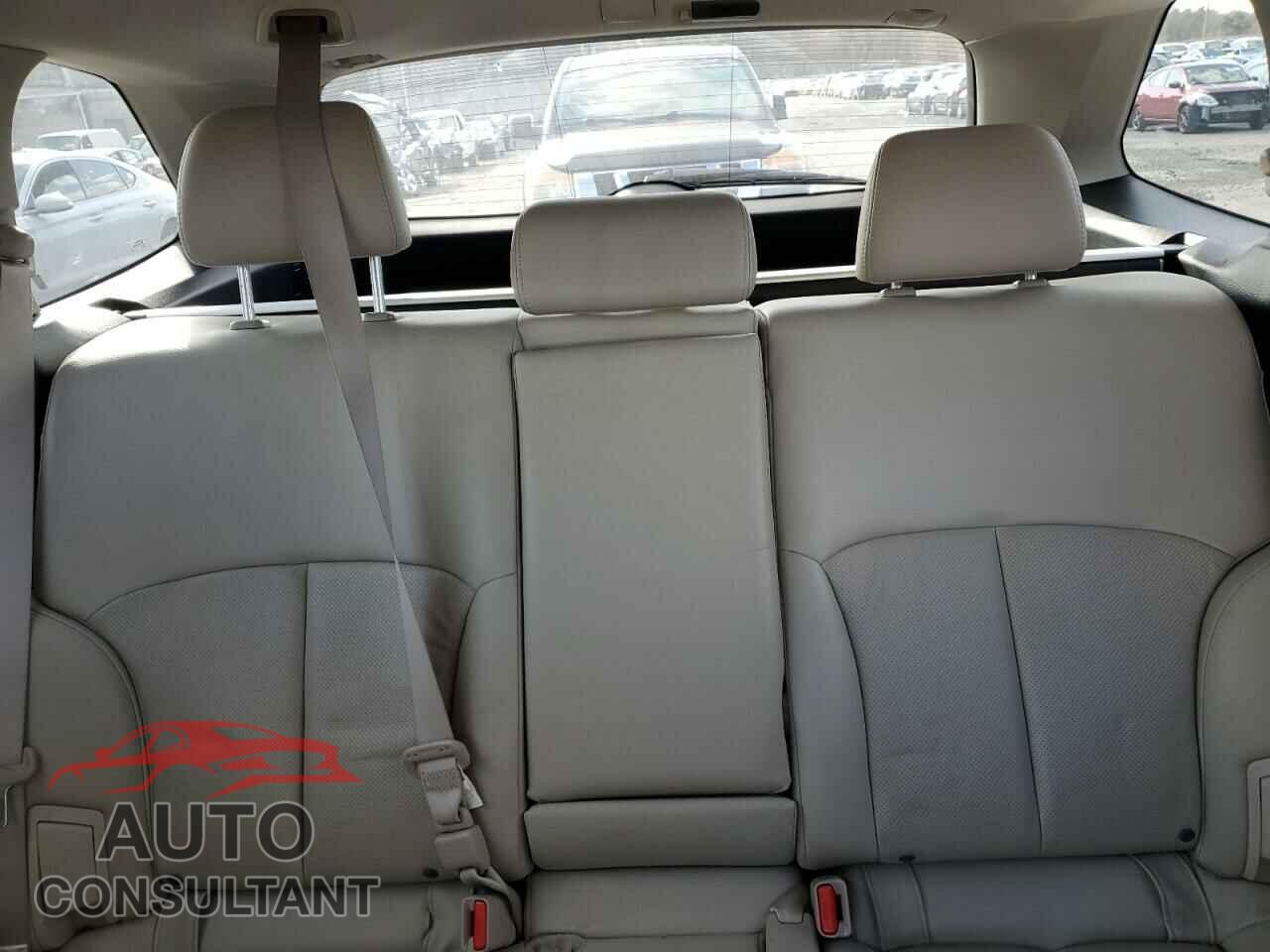 SUBARU OUTBACK 2011 - 4S4BRBKC9B3357594