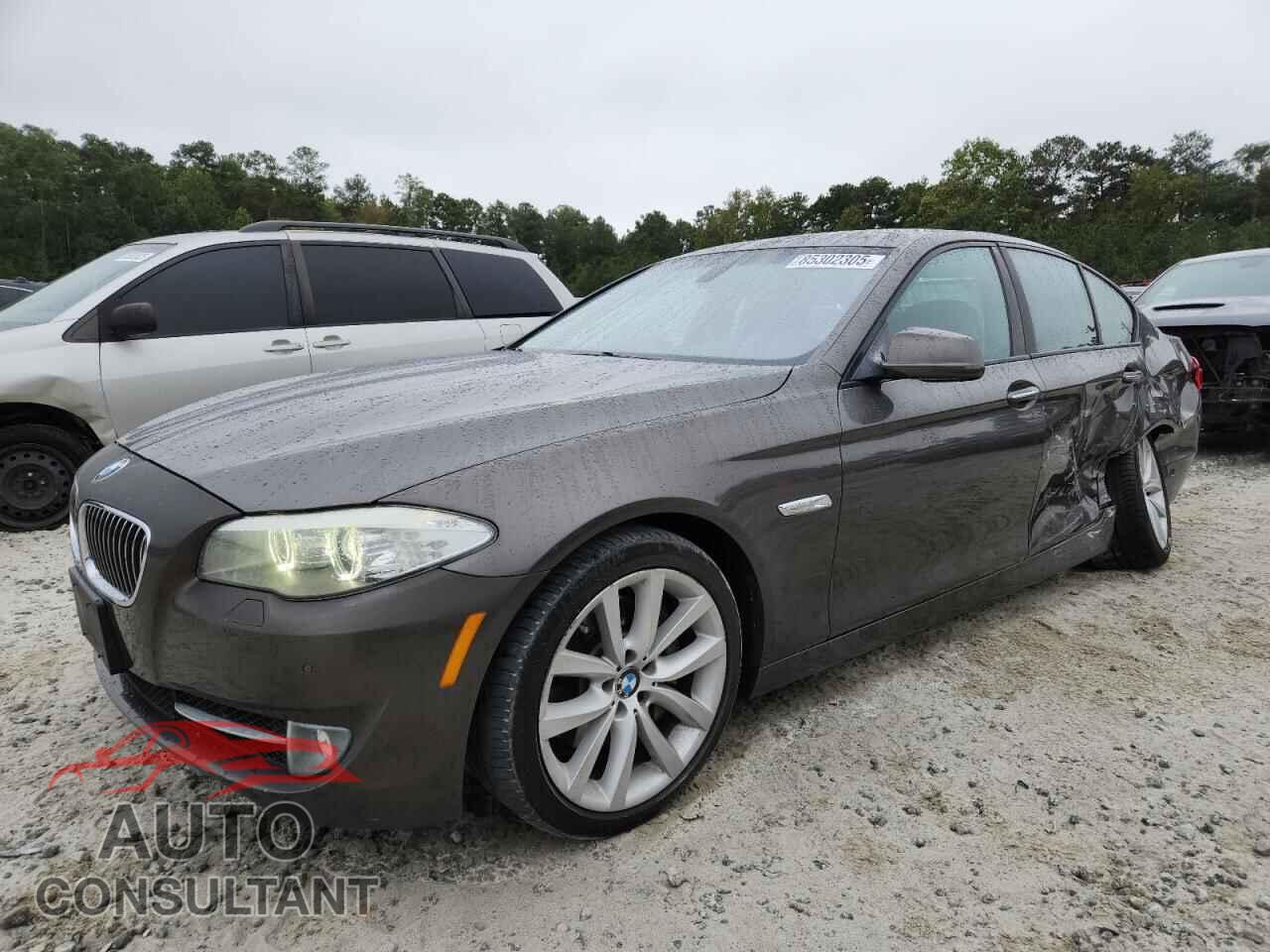 BMW 5 SERIES 2011 - WBAFR7C59BC608419