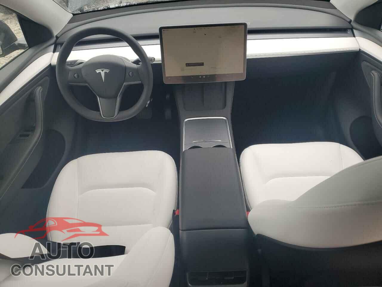 TESLA MODEL Y 2024 - 7SAYGDEEXRA235563