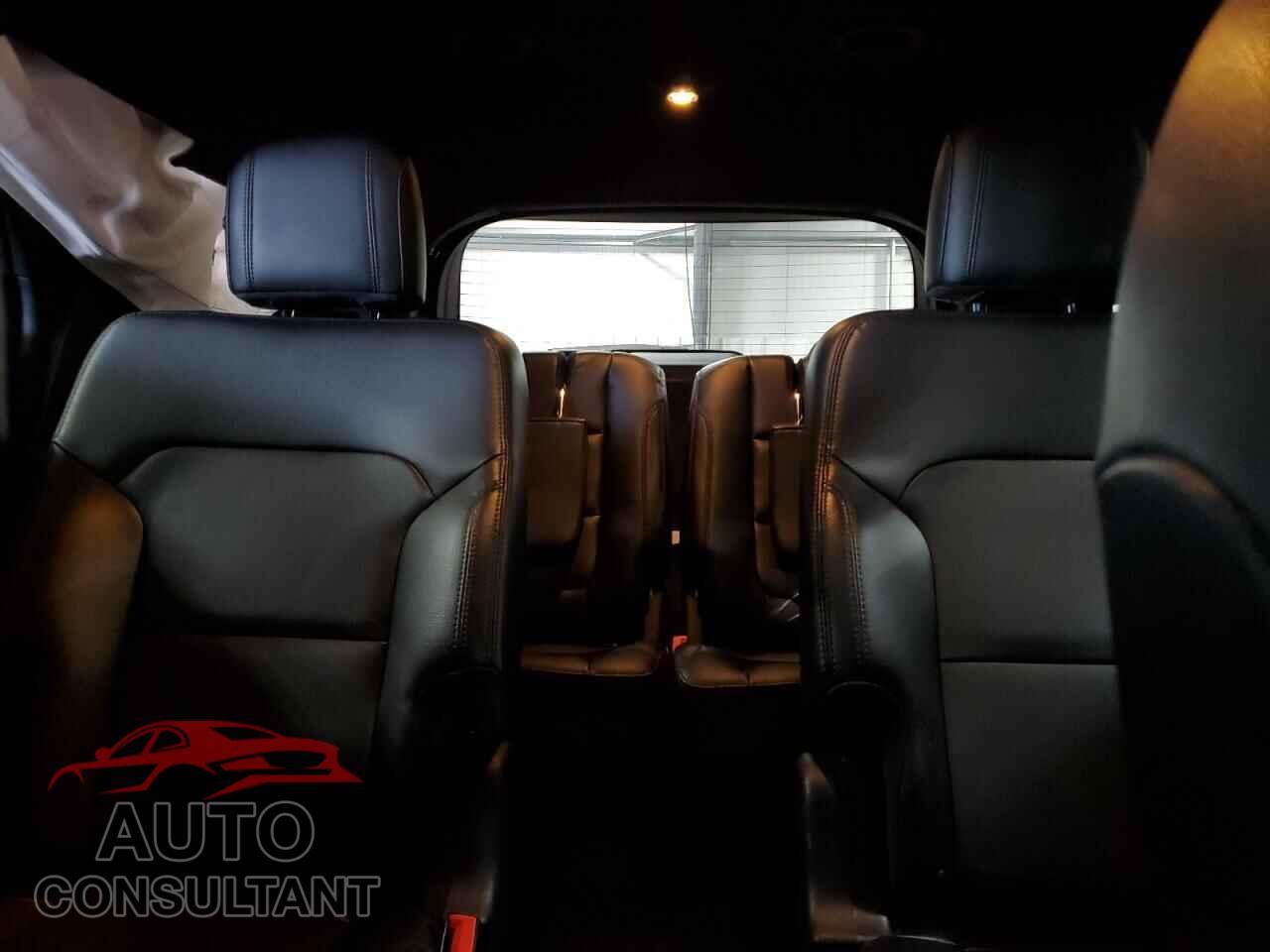 FORD EXPLORER 2018 - 1FM5K8D82JGB31403