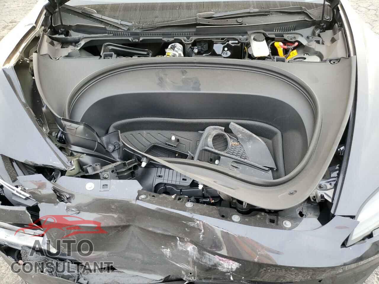 TESLA MODEL 3 2025 - 5YJ3E1EA9SF878939