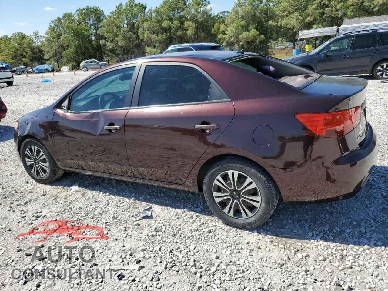 KIA FORTE 2011 - KNAFU4A2XB5890807