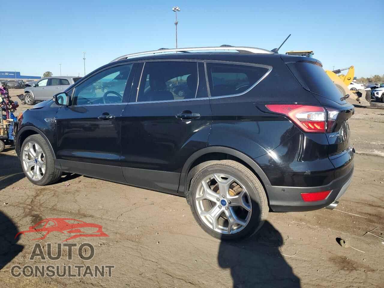 FORD ESCAPE 2018 - 1FMCU9J92JUB31004
