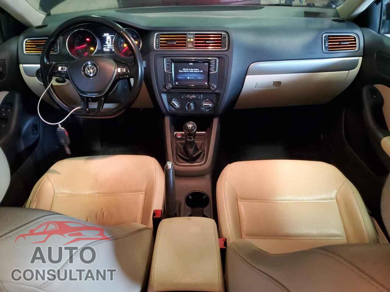 VOLKSWAGEN JETTA 2017 - 3VWB67AJ6HM238383