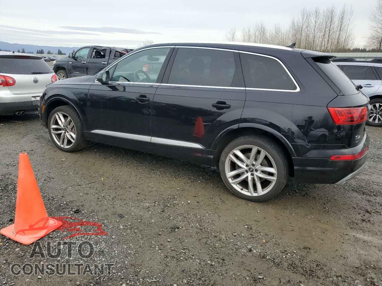 AUDI Q7 2017 - WA1VABF73HD013083