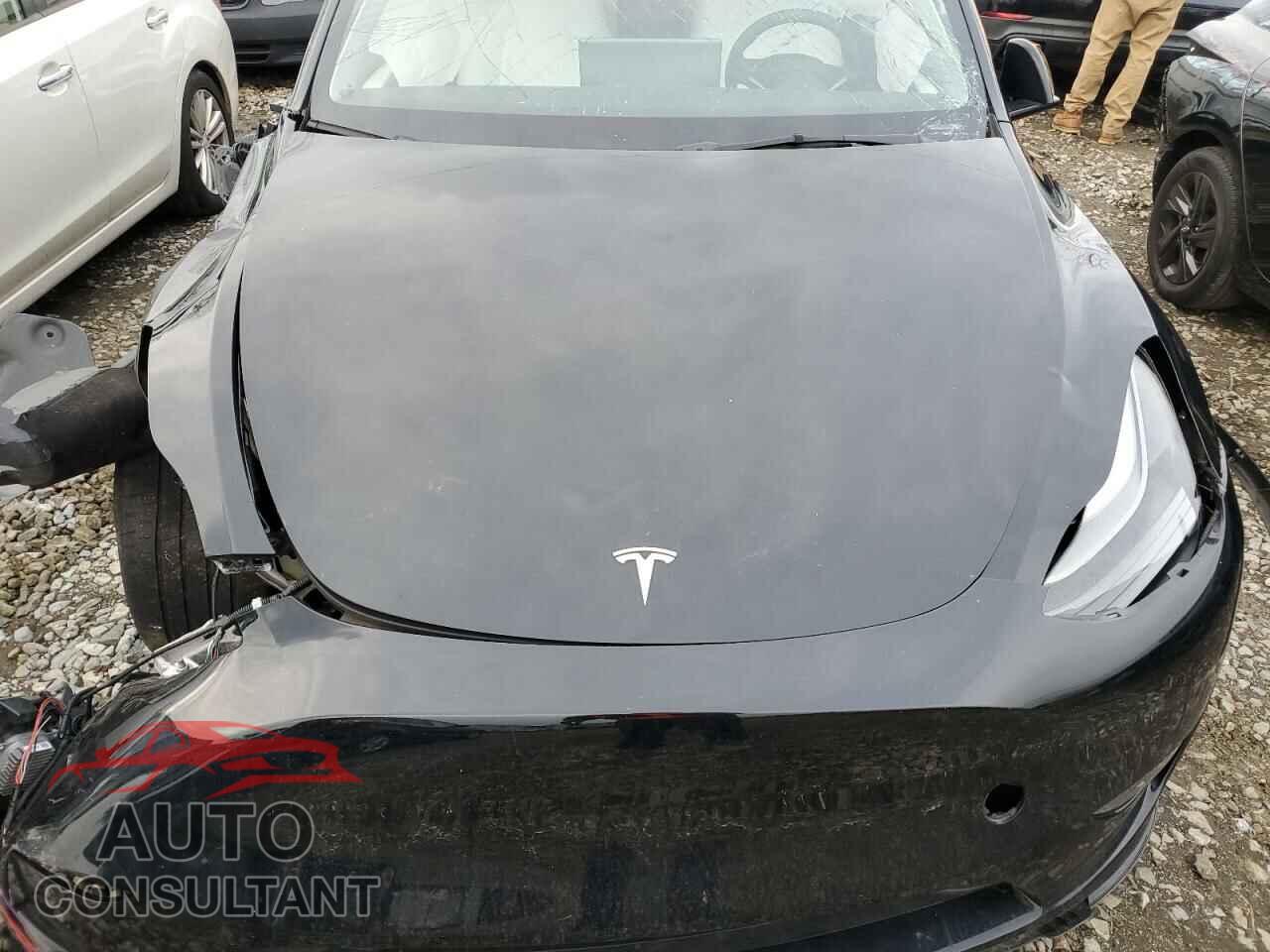 TESLA MODEL Y 2023 - 7SAYGDEE4PF637868
