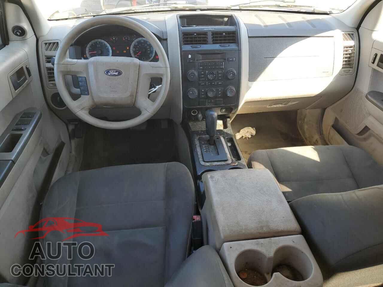 FORD ESCAPE 2010 - 1FMCU0C75AKB18721