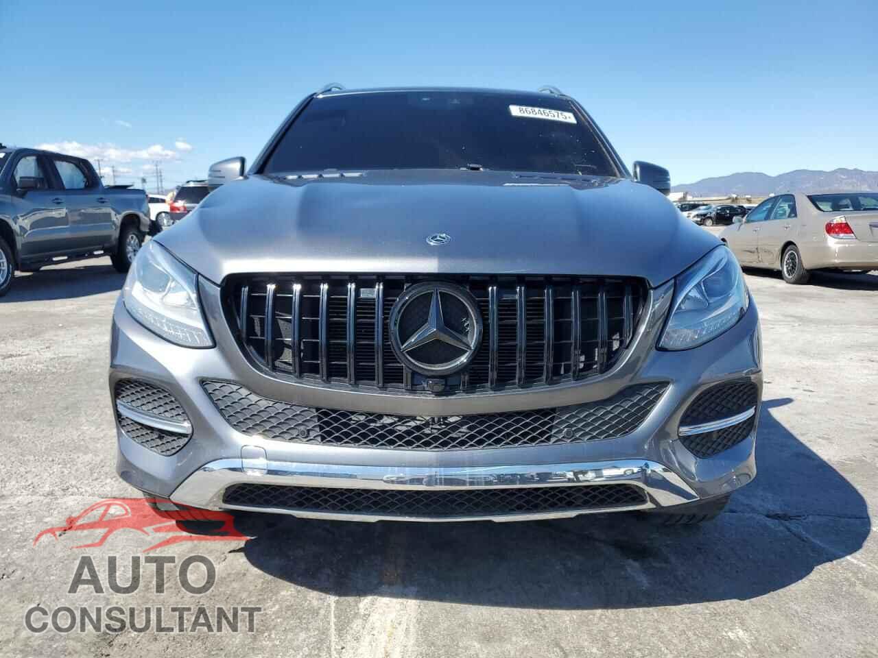 MERCEDES-BENZ GLE-CLASS 2018 - 4JGDA5JB0JB009083