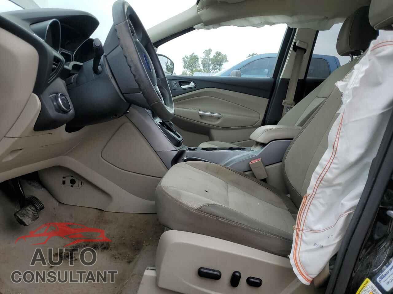 FORD ESCAPE 2014 - 1FMCU0GX8EUD87302