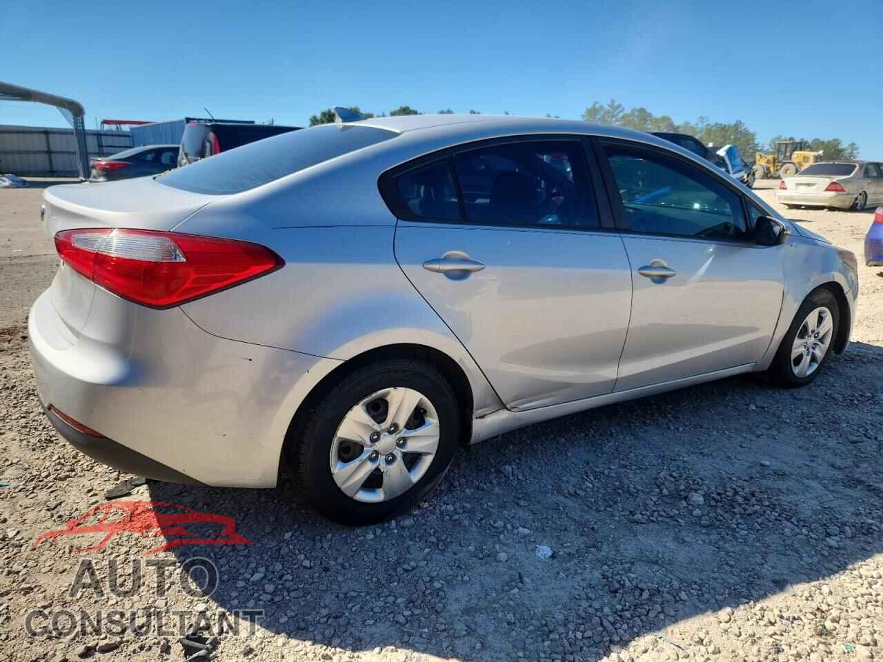 KIA FORTE 2016 - KNAFX4A61G5528091