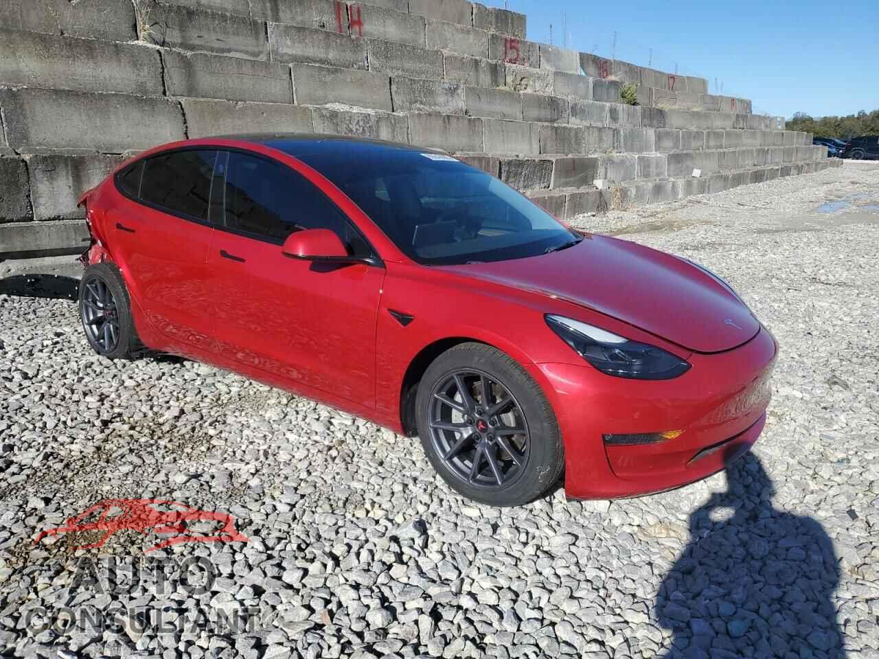 TESLA MODEL 3 2022 - 5YJ3E1EB6NF267019