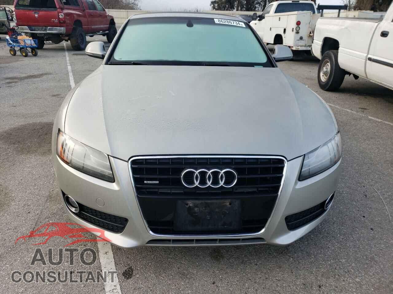 AUDI A5 2009 - WAUDK78T59A013012