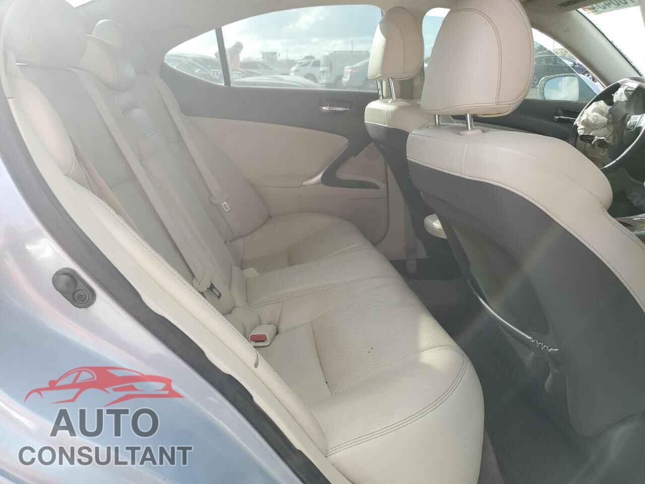LEXUS IS 2011 - JTHBF5C21B5139138