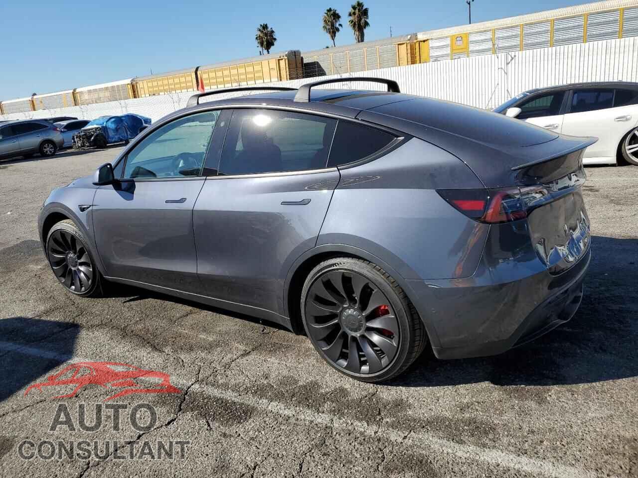 TESLA MODEL Y 2022 - 7SAYGDEF6NF337304