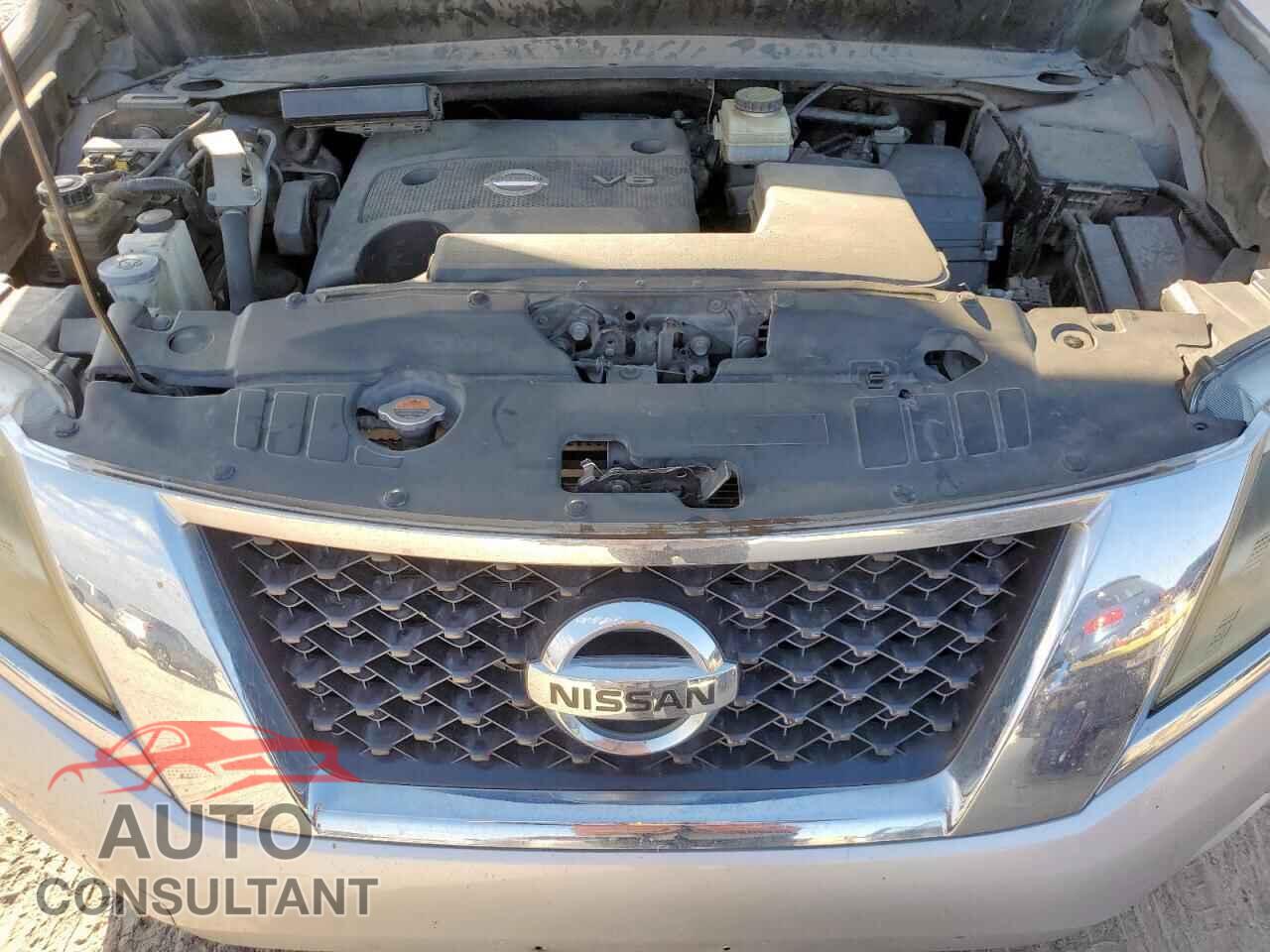 NISSAN PATHFINDER 2013 - 5N1AR2MN2DC684674
