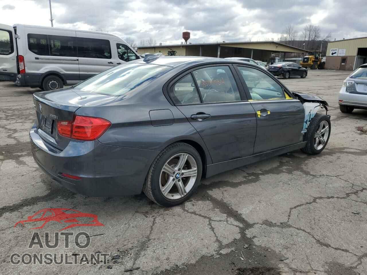 BMW 3 SERIES 2014 - WBA3C3C51EF987237