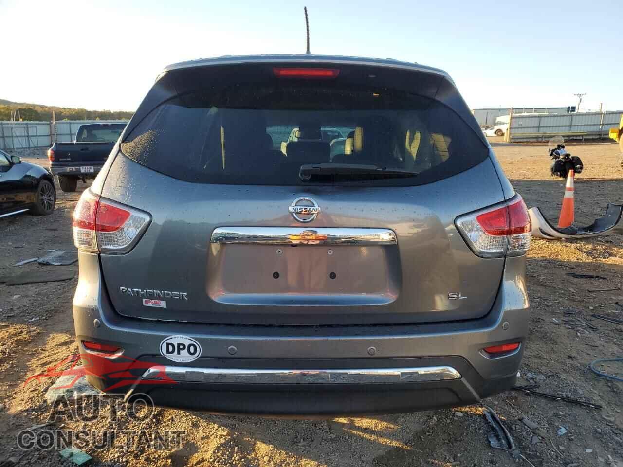 NISSAN PATHFINDER 2015 - 5N1AR2MN9FC698817