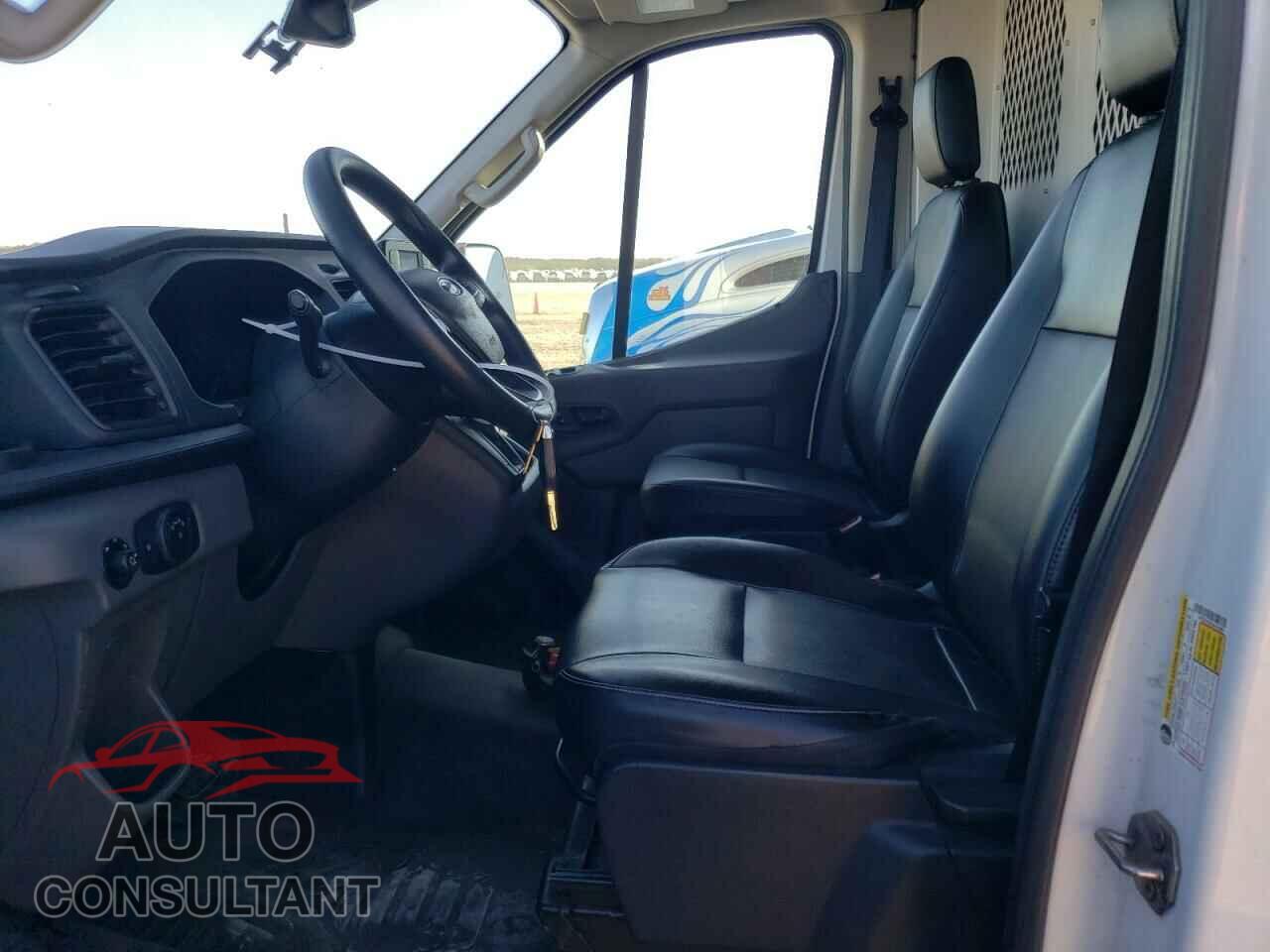 FORD TRANSIT 2020 - 1FTYE1C82LKA13465