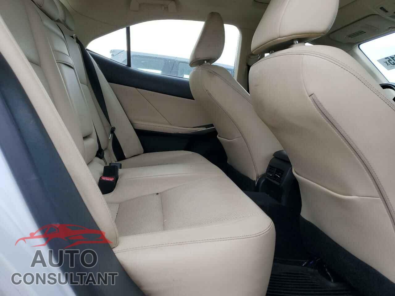 LEXUS IS 2014 - JTHCF1D25E5015003