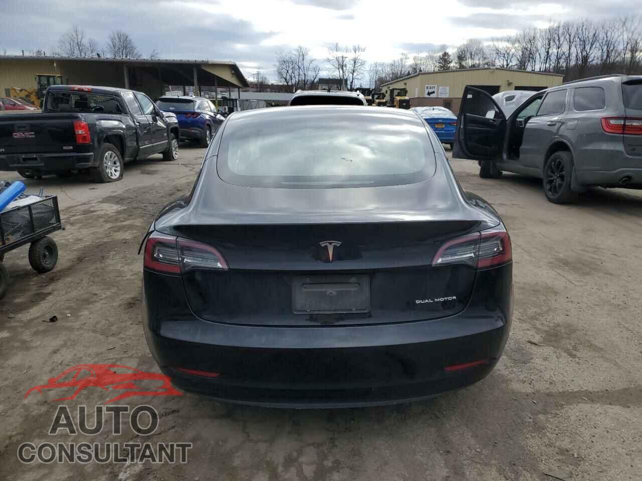 TESLA MODEL 3 2020 - 5YJ3E1EB0LF662911