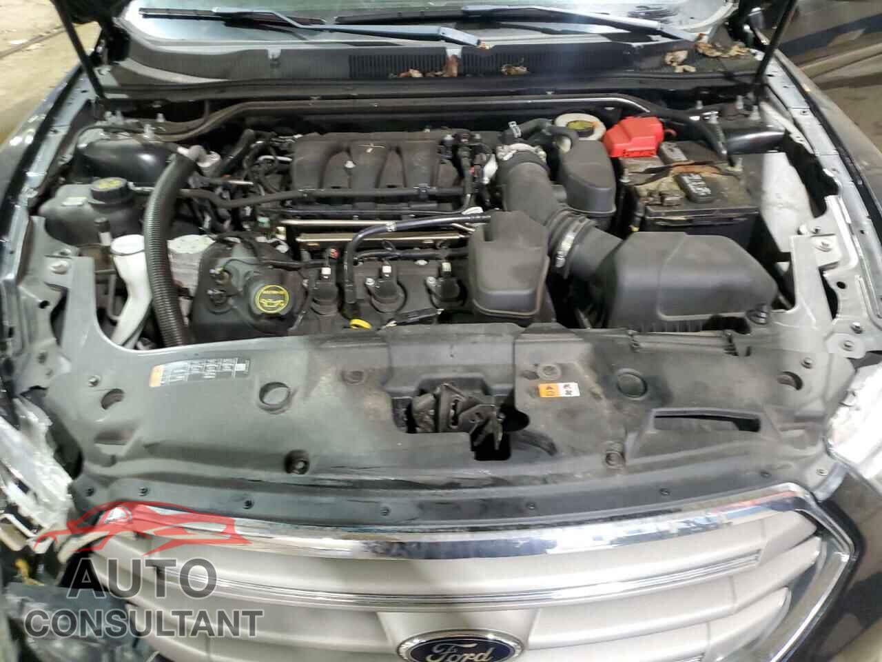 FORD TAURUS 2017 - 1FAHP2E89HG117562