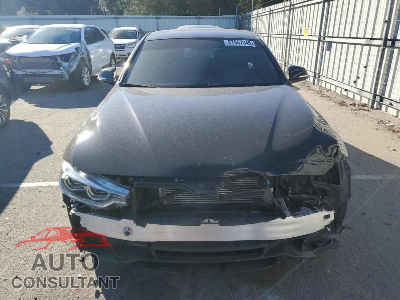 BMW 3 SERIES 2018 - WBA8E1C56JA756751
