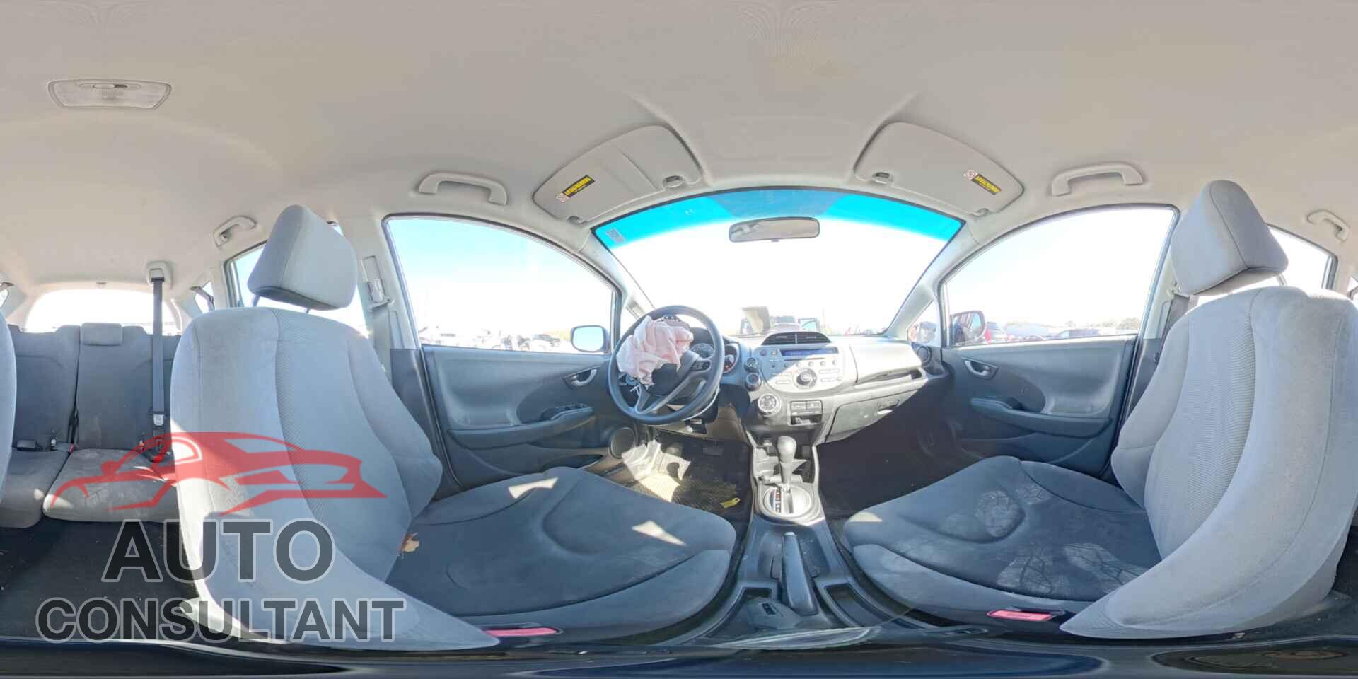 HONDA FIT 2011 - JHMGE8H31BC025230