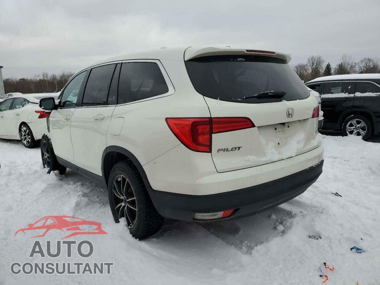 HONDA PILOT 2018 - 5FNYF6H83JB056192