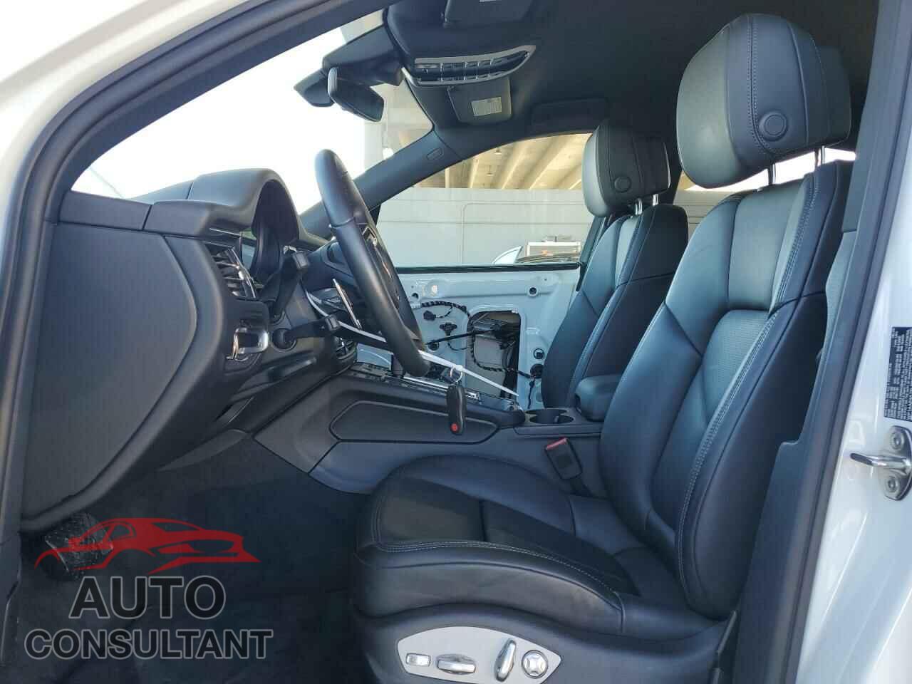 PORSCHE MACAN BASE 2024 - WP1AA2A57RLB02901