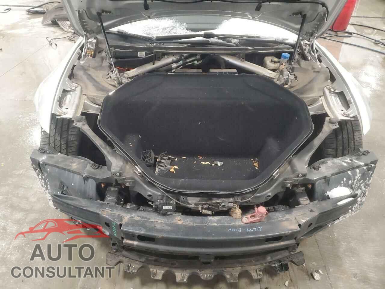 TESLA MODEL S 2015 - 5YJSA1S28FF090616