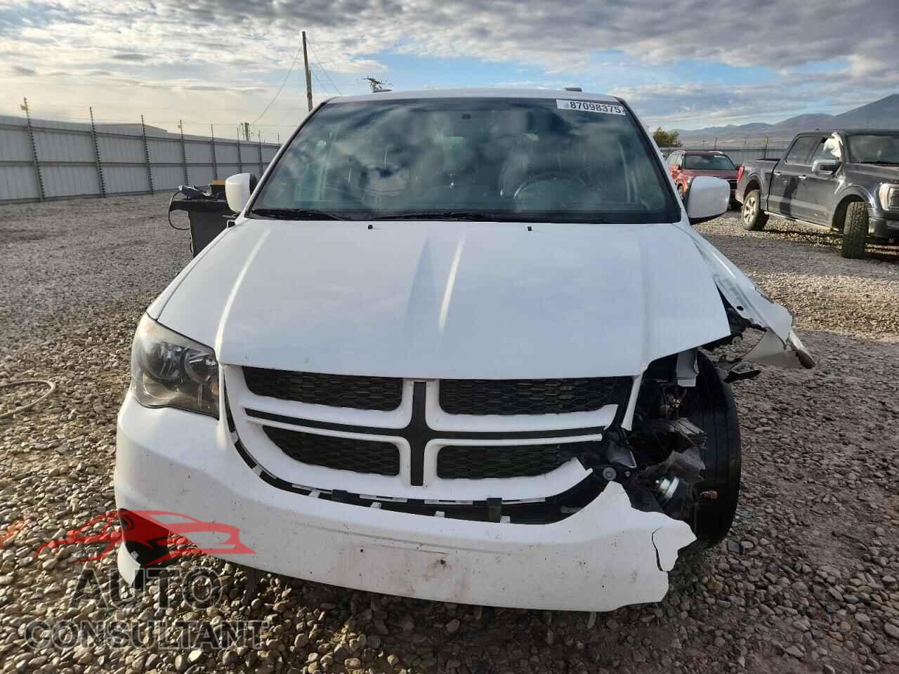 DODGE CARAVAN 2017 - 2C4RDGEG3HR639324